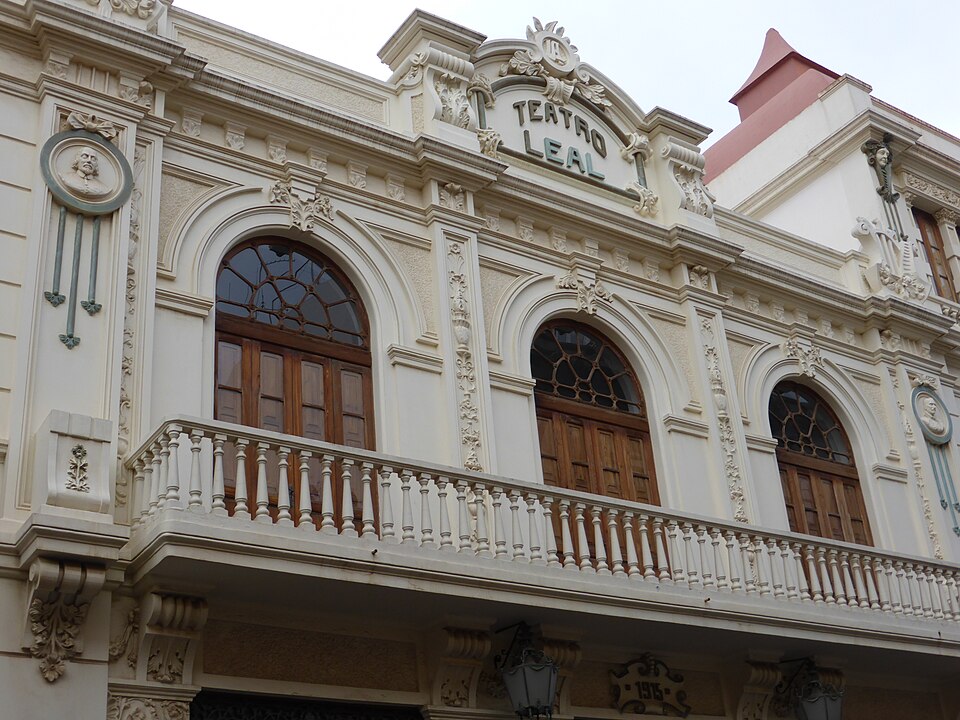 Fachada del Teatro Leal de La Laguna